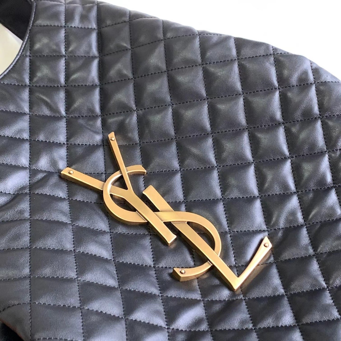 YSL2037